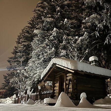 Chalet Blanc "Le Flocon" Courmayeur Exterior photo